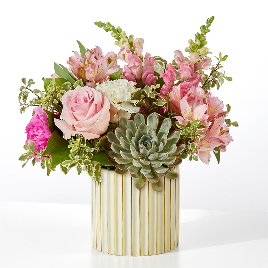 Magenta Musings Bouquet – AMCS FLOWERS & PERSONAL SERVICES LLC, Chesapeake VA