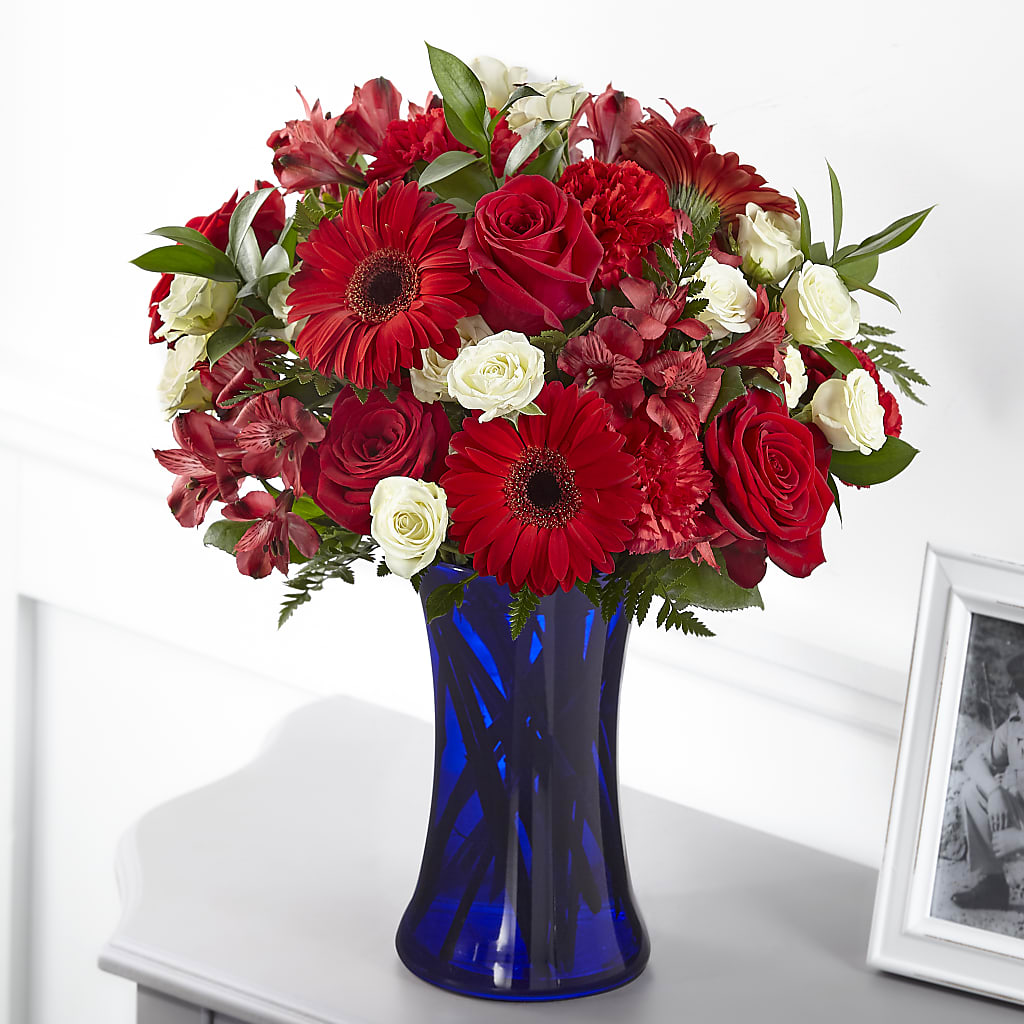 Hearts Embrace Bouquet – AMCS FLOWERS & PERSONAL SERVICES LLC, Chesapeake VA
