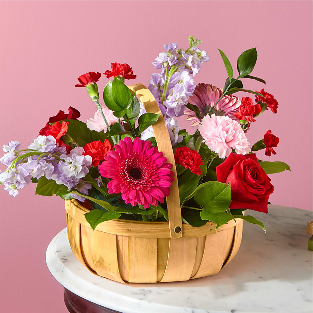 Pink Picnic Basket – AMCS FLOWERS & PERSONAL SERVICES LLC, Chesapeake VA