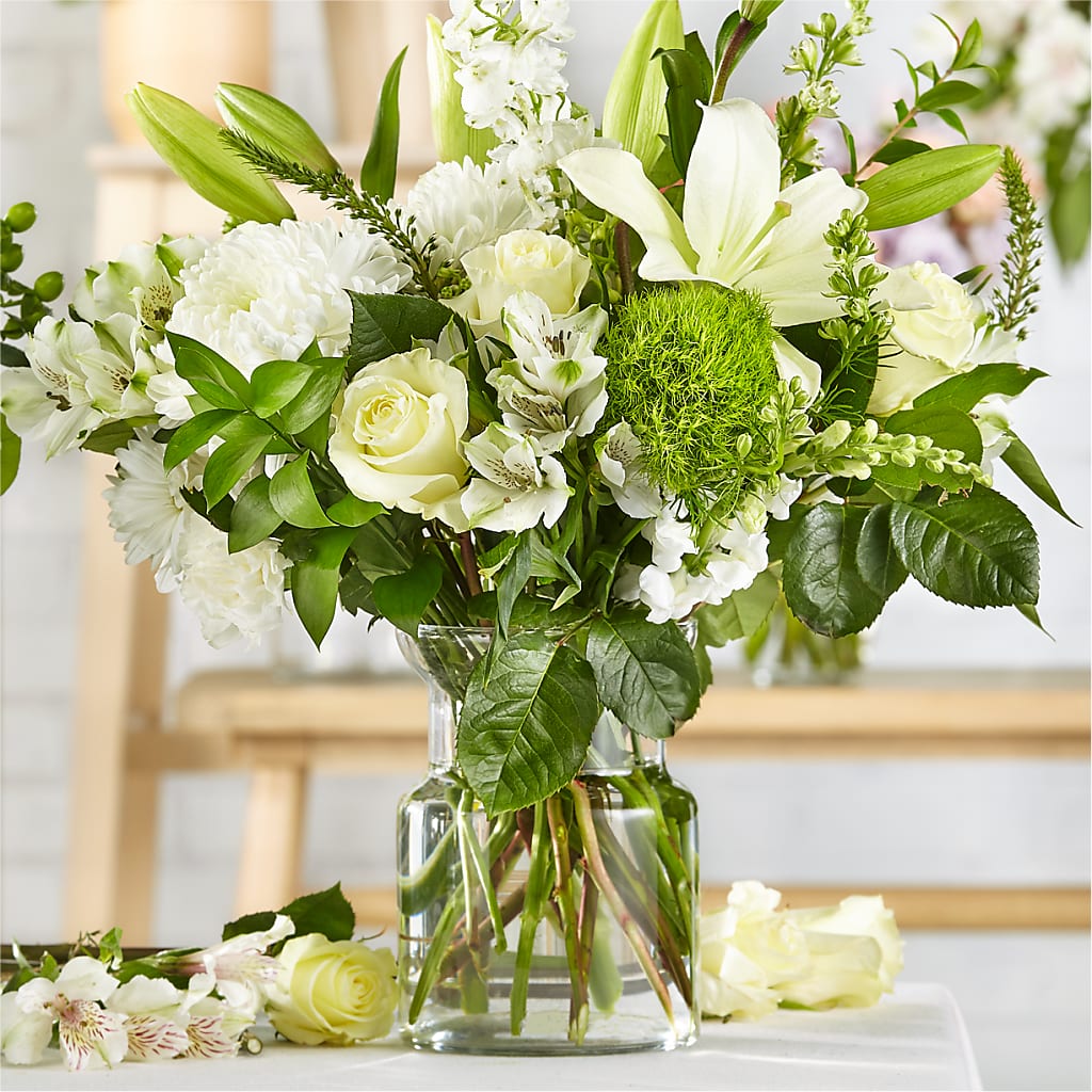 Classic Ivory – A Florist Original – AMCS FLOWERS & PERSONAL SERVICES LLC, Chesapeake VA