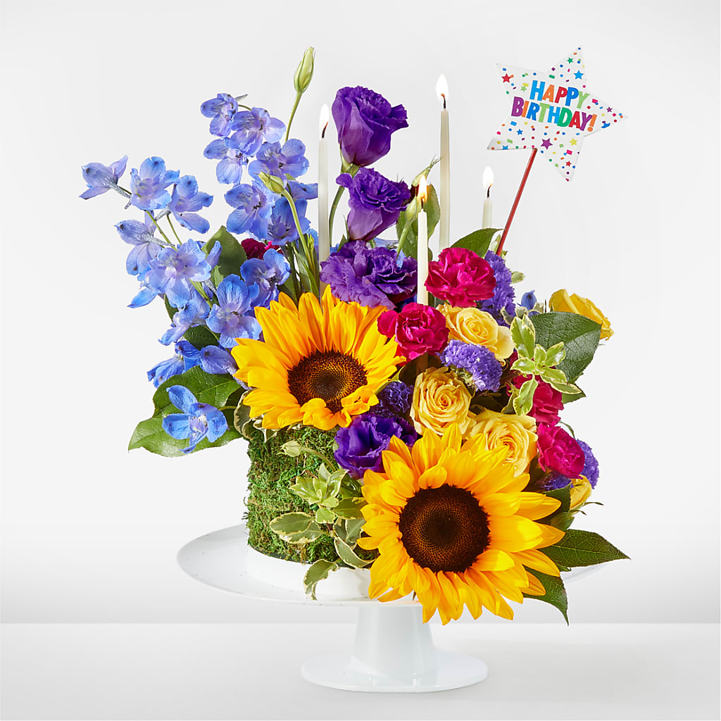 Star of the Day Floral Cake – AMCS FLOWERS & PERSONAL SERVICES LLC, Chesapeake VA
