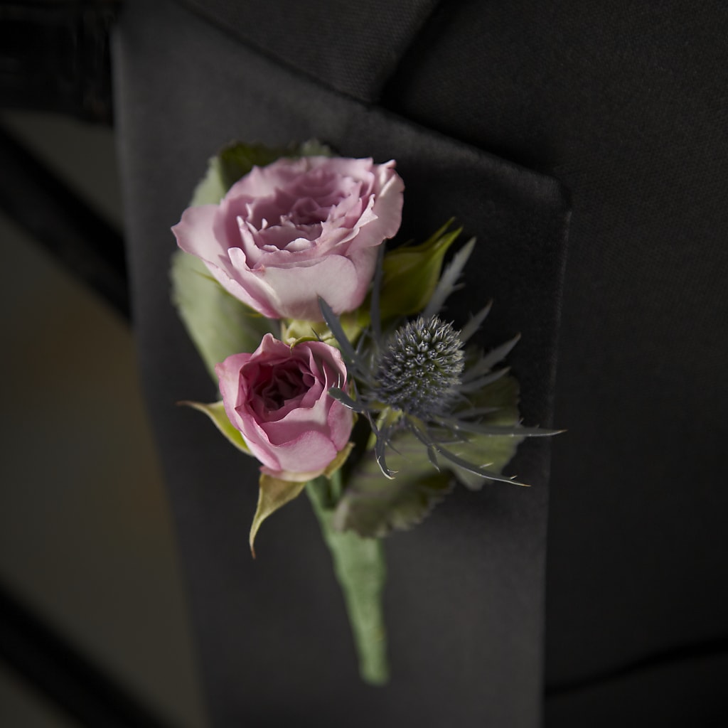 Veronica Boutonniere – AMCS FLOWERS & PERSONAL SERVICES LLC, Chesapeake VA