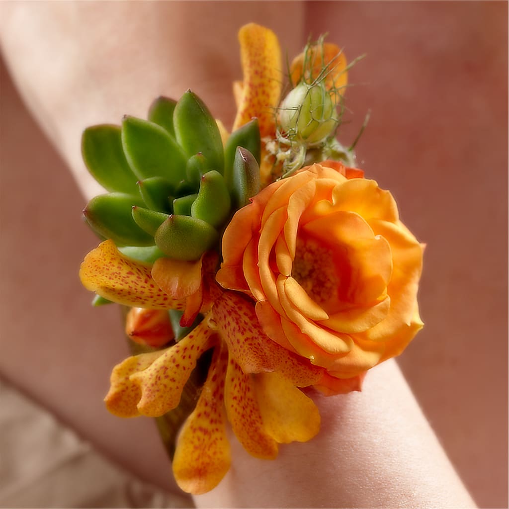 Irresistible Love Wrist Corsage – AMCS FLOWERS & PERSONAL SERVICES LLC, Chesapeake VA