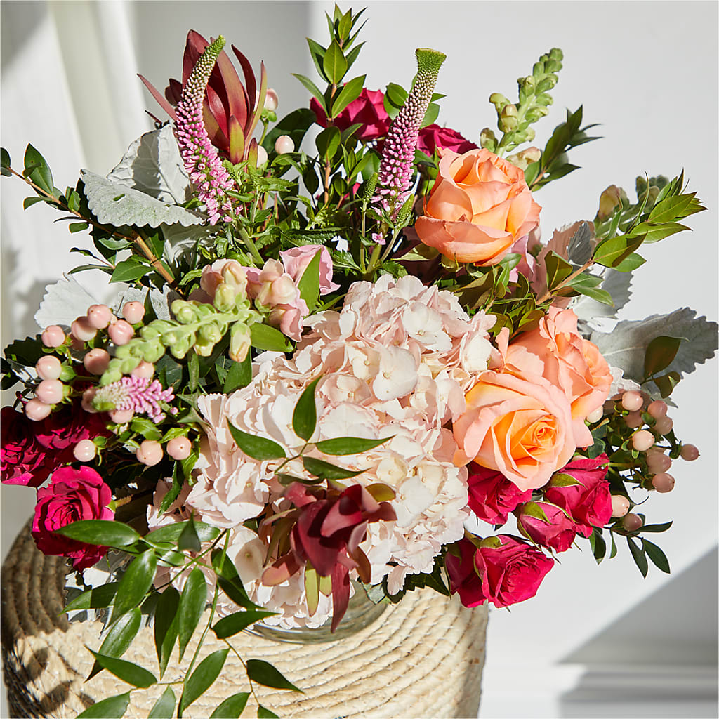 Glitz & Glam Bouquet – AMCS FLOWERS & PERSONAL SERVICES LLC, Chesapeake VA